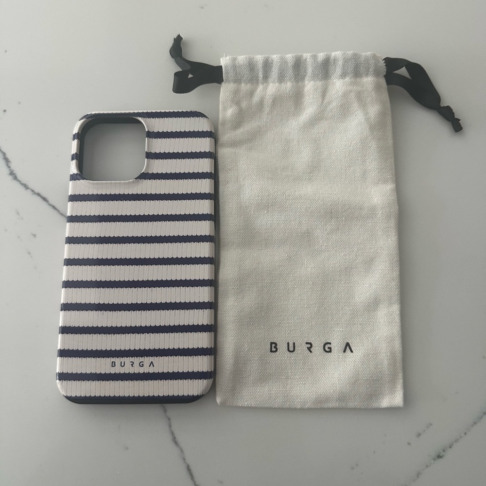Burga “Old Money” magnetic navy and cream iPhone case for 13 Pro Max NEW! - Picture 6 of 6